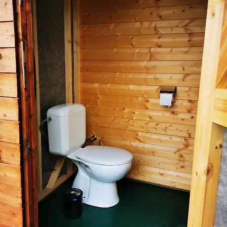 Οργανωμένο κάμπινγκ Au Pied Du Trieu, The Glamping Experience *